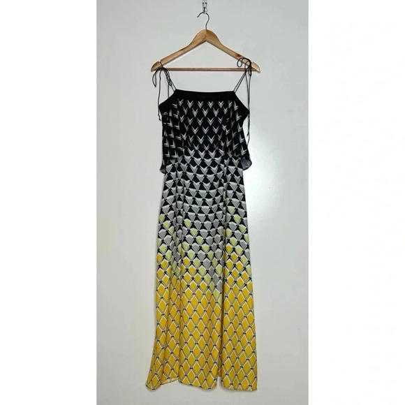 CAARA Frenta Ombré’ Geo Popover Midi Dress Size Large - Picture 3 of 10